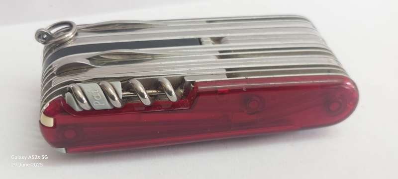 Rare!! Vitorinox Swiss Army Champ XLT 49 function knife Value R4500