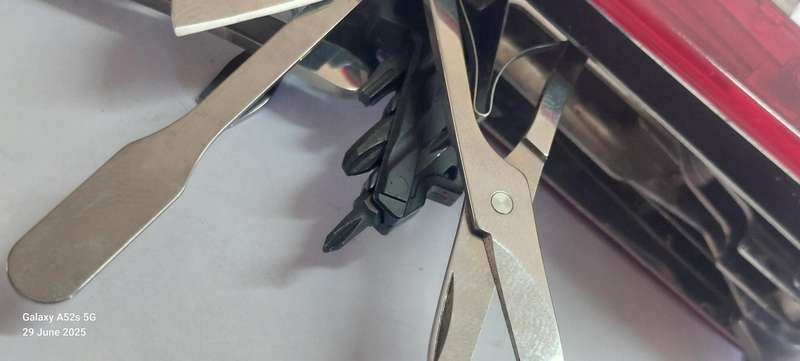 Rare!! Vitorinox Swiss Army Champ XLT 49 function knife Value R4500