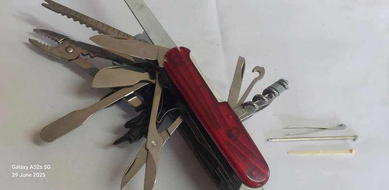 Rare!! Vitorinox Swiss Army Champ XLT 49 function knife Value R4500