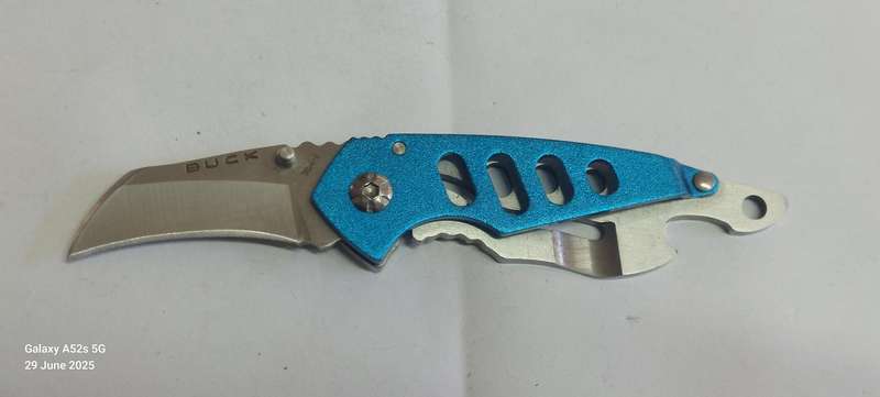 Wow!! MINT!! Buck 754 Hawk knife