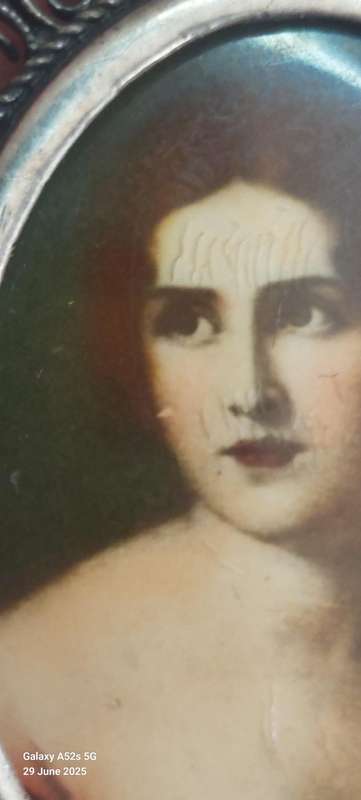 Antique 800 silver brooch, enamel portrait of Pauline Bonaparte 7.9g
