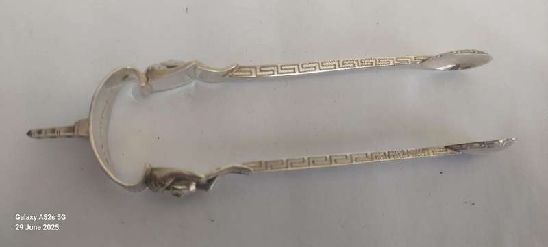 Exquisite Egyptian revival 1879 Birmingham silver tongs by Hilliard & Thompson 19.6g Value R2500
