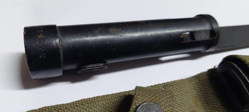 Wow!! SADF R1 bayonet with frog
