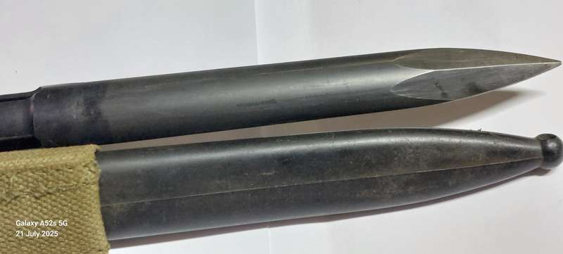 Wow!! SADF R1 bayonet with frog