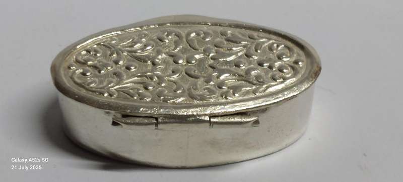 Gorgeous vintage sterling silver pillbox 14.5g