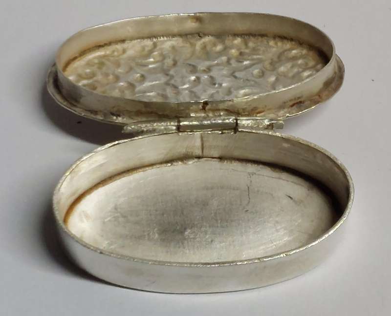 Gorgeous vintage sterling silver pillbox 14.5g