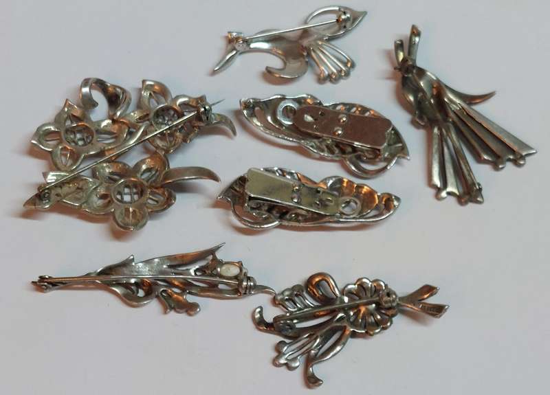 Wow!! Amazing collection of vintage sterling silver marcasite brooches 52.2g