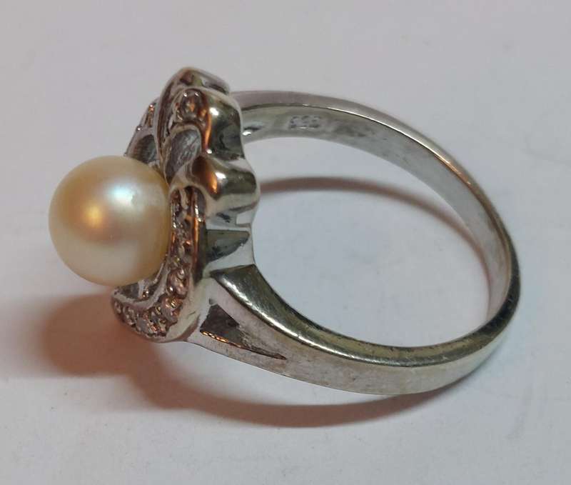 Amazing vintage sterling silver cultured pearl & cz ring 5.5g