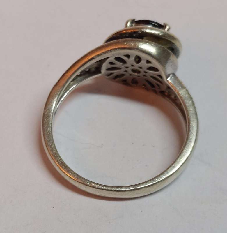 Stunning Chète sterling silver garnet & cz ring 4.1g