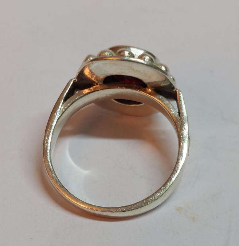 Spectacular sterling silver garnet ring 6.8g