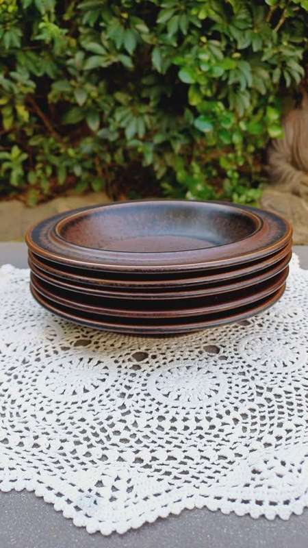 Collection of 11 pieces of Vintage Ruska Arabia
