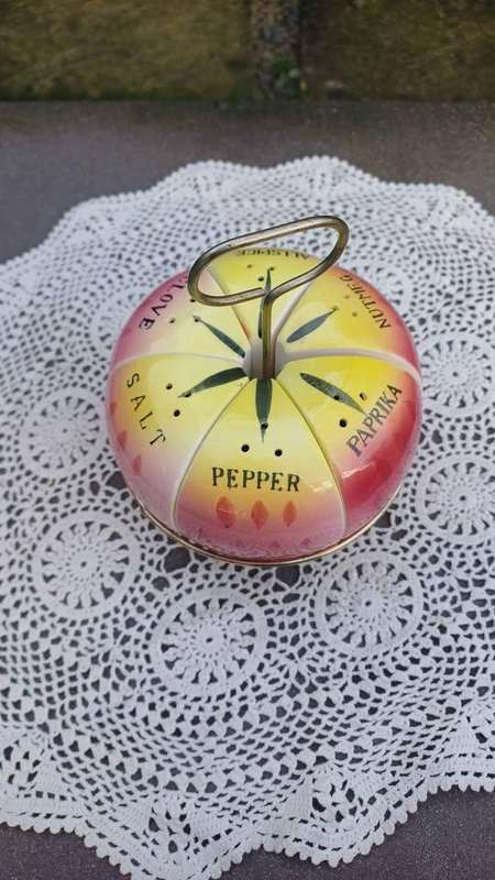 Kitschy cute mid-century Apple Shaped Spice Rack - Made in Japan