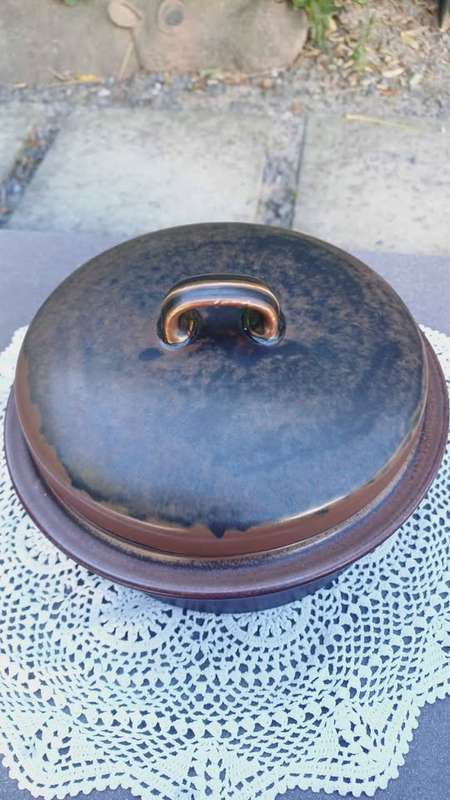 Arabia of Finland lidded casserole dish