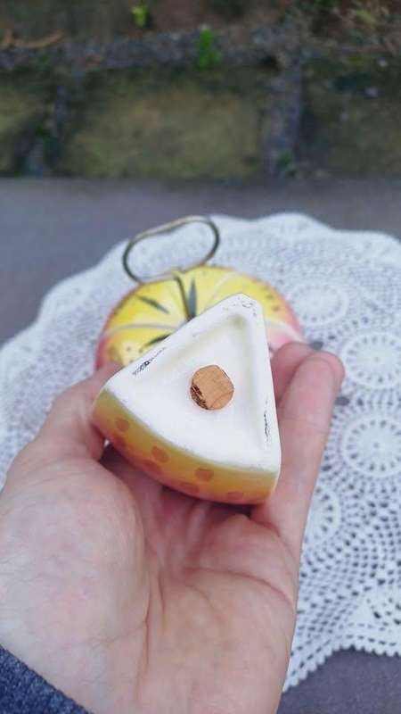 Kitschy cute mid-century Apple Shaped Spice Rack - Made in Japan
