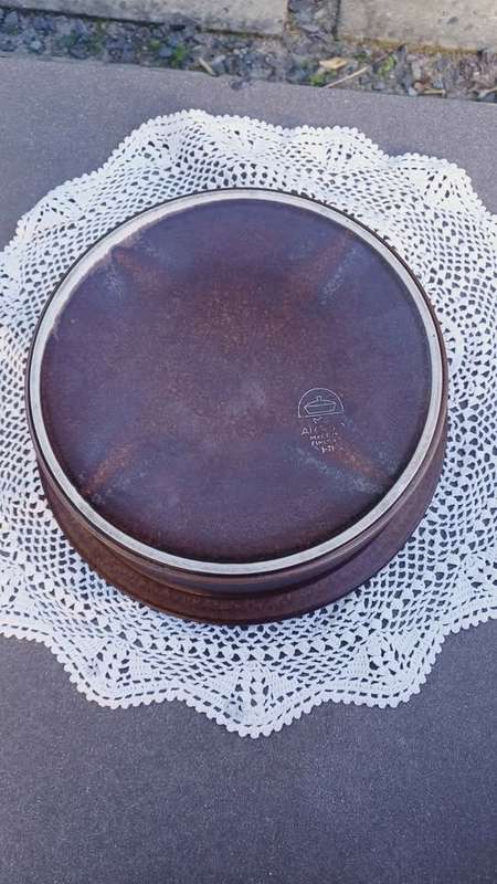 Arabia of Finland lidded casserole dish
