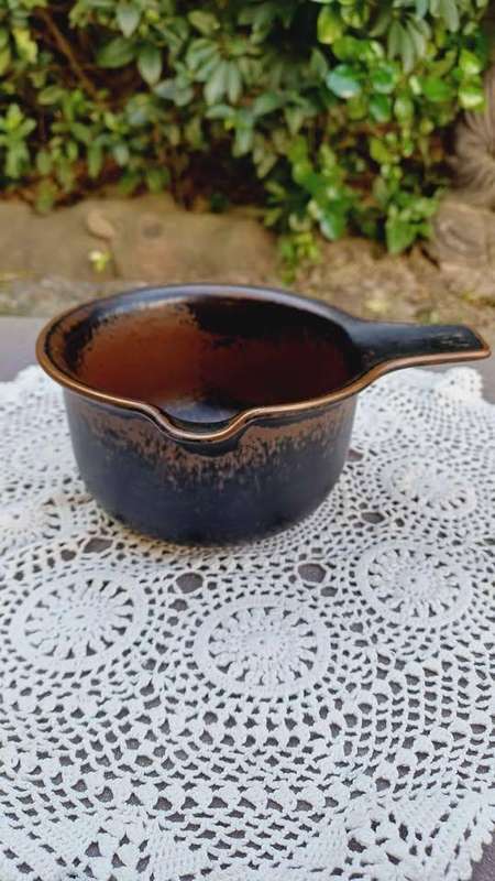 Collection of 11 pieces of Vintage Ruska Arabia