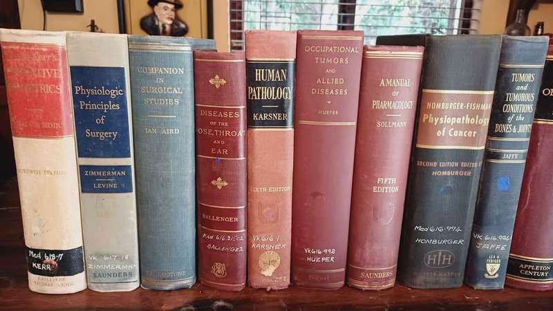 Collection of 19 vintage medical books ex University of Pretoria Library - 1930s to 1960s.