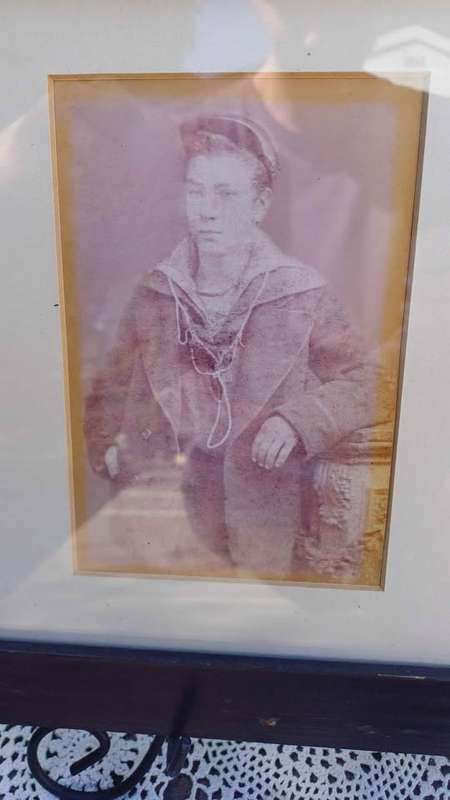 Framed Antique Photo - Thomas Daniel Nicholls 1875 aged 15 (provenance attached on back)