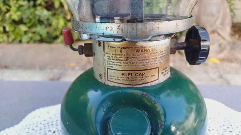 Vintage Coleman Lantern, Made in Wichita, Kansas July 1981 - Glass intact