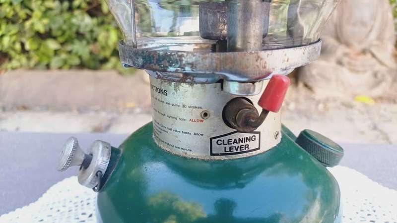 Vintage Coleman Lantern, Made in Wichita, Kansas July 1981 - Glass intact