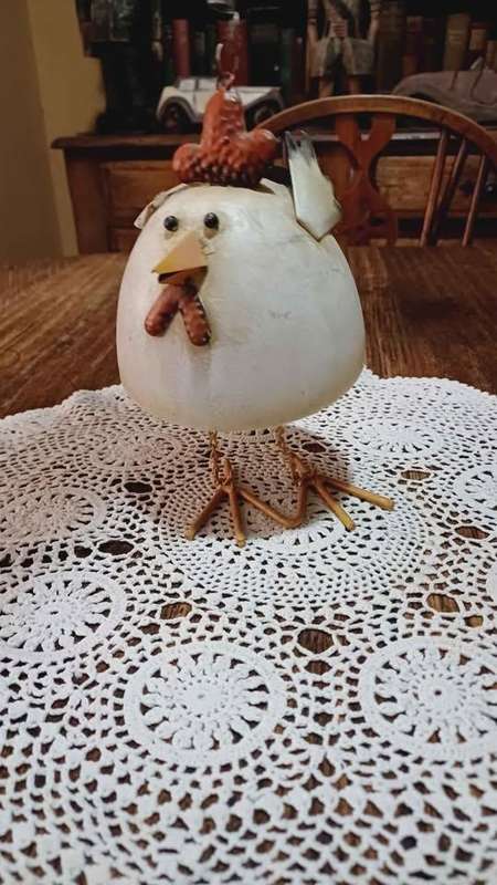 Quirky metal bouncy Spring Chicken