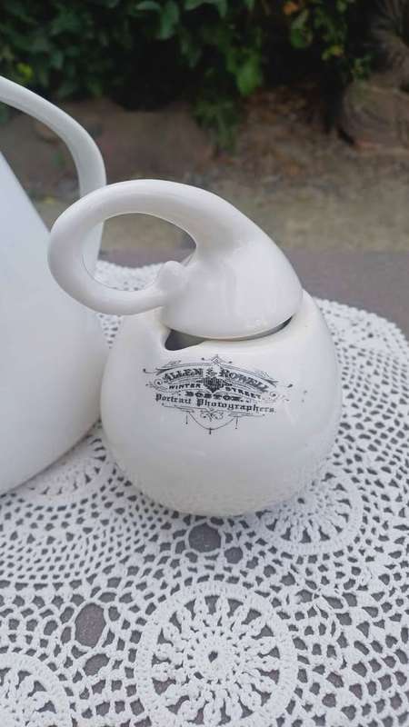 Maxwell & Williams Swan Jug (White Basics) & Quirky Sugar Bowl