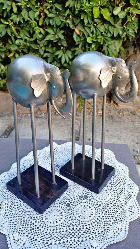 Pair of PIER 1 Pop Art 80s Metal Elephant Sculptures. Hand crafted