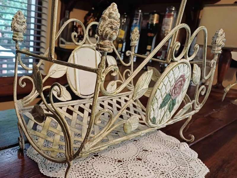 Vintage Metal Lattice, Leaves and Roses Magazine Rack