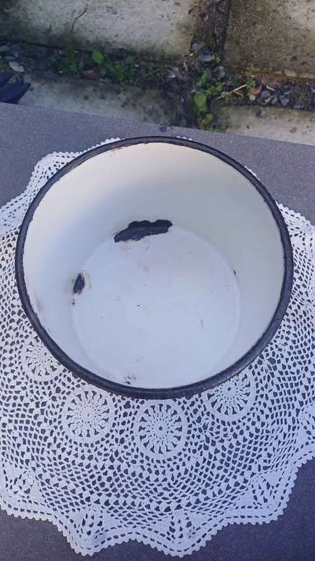 Vintage enamel salt container