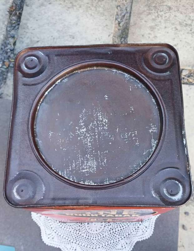 Large vintage bilingual Main Line Rooktabak tin - 10Lbs nett
