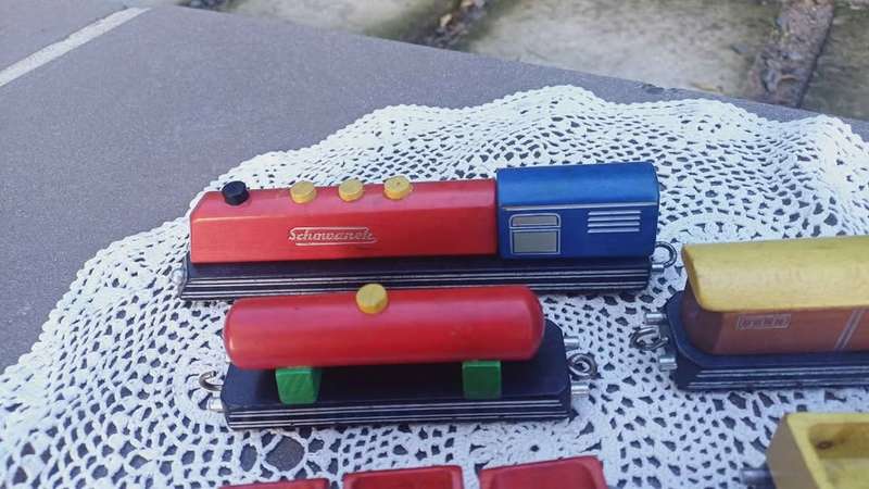 Circa 1948. Schowanek wooden train set Nr. 10401 in original box. Made in Austria