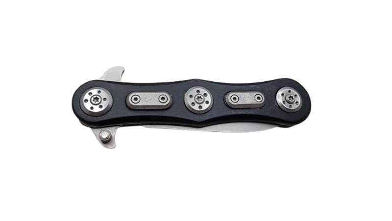 Folding Knife With Locking Blade