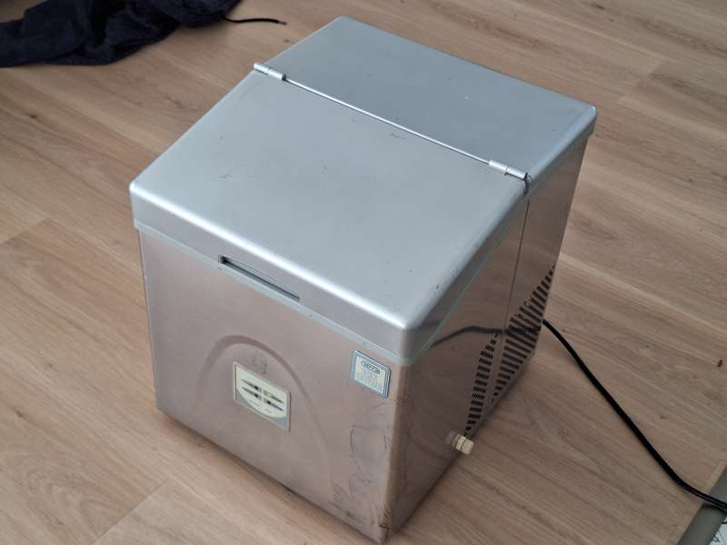 Defy ZBC-15 Clear Ice Maker