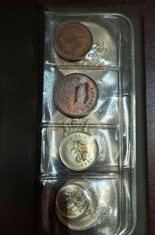 1975s Rhodesia uncirculated set