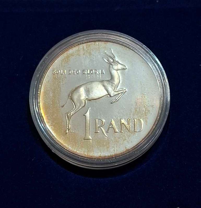 SOUTH AFRICA SILVER 1 RAND 1990