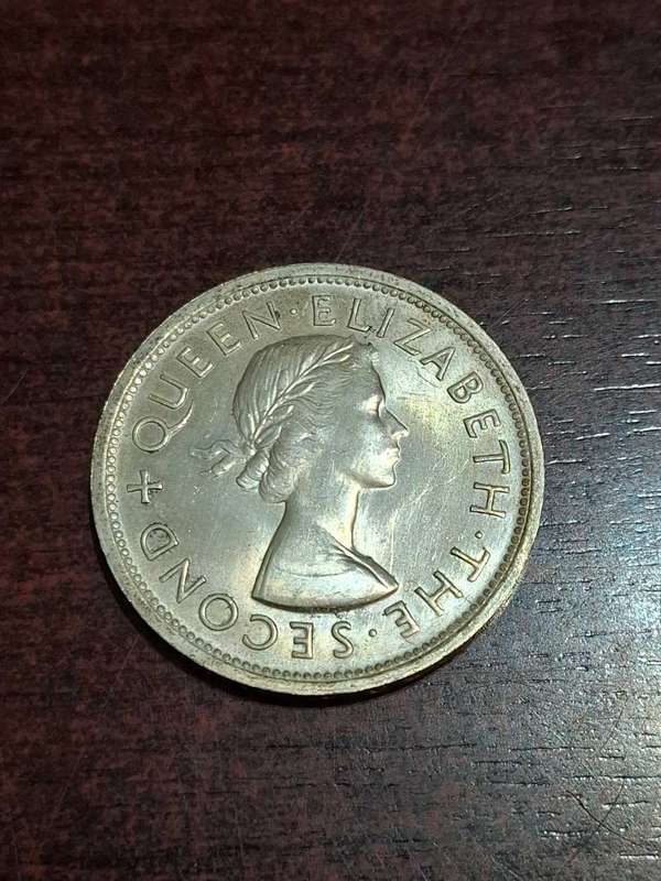 1953 SOUTHERN RHODESIA SILVER ONE CROWN COIN