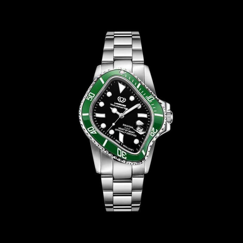 Laarvee Golden watch brushed silver stainless steel case and a green ceramic bezel in original box