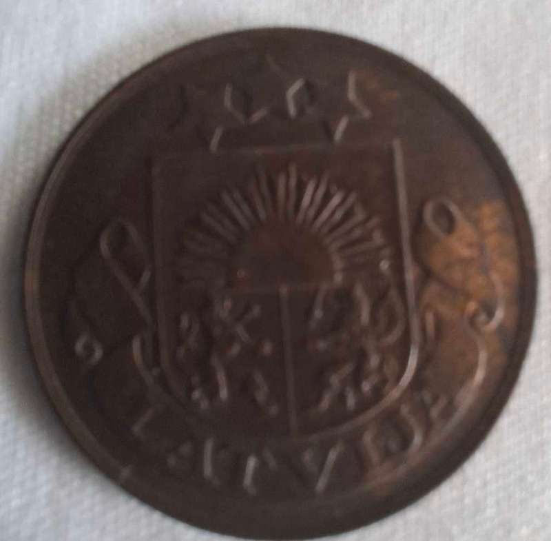 Latvia  2 Santimi  1926