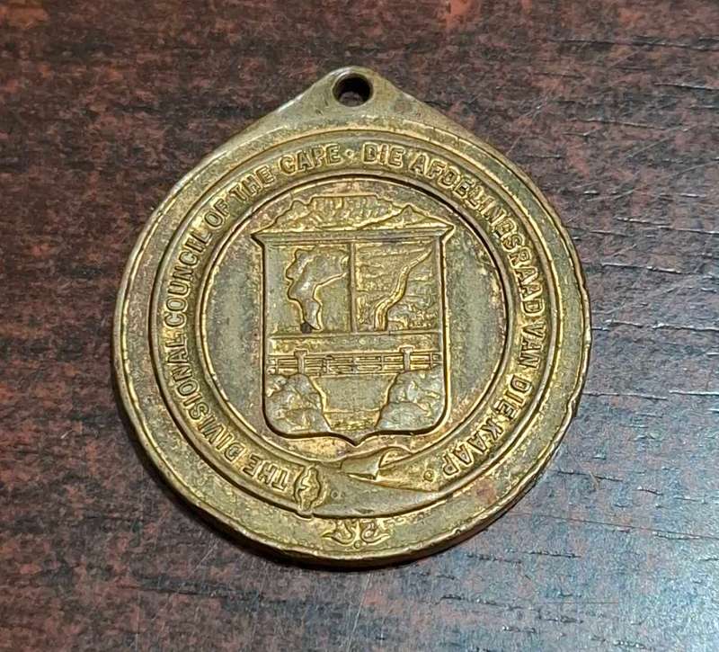 1937 SA - King George vi Queen Elizabeth Coronation Gilded Medal