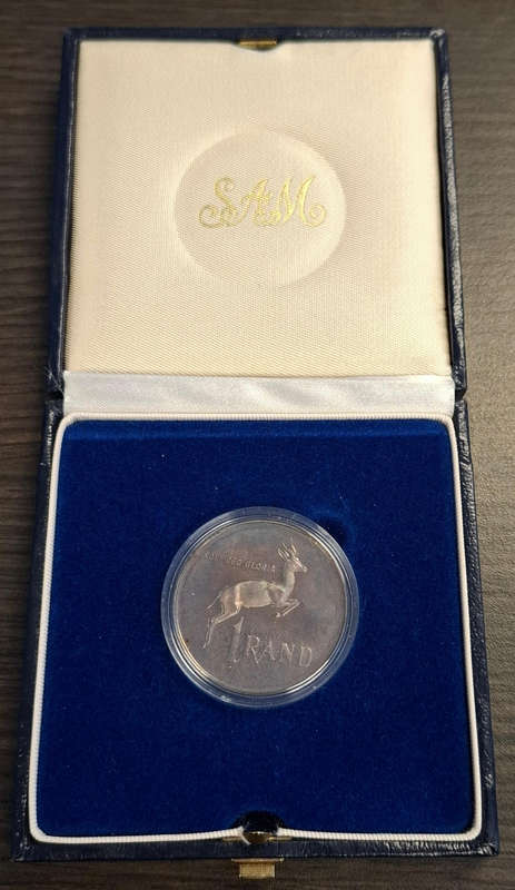 1987 R1 Silver coin