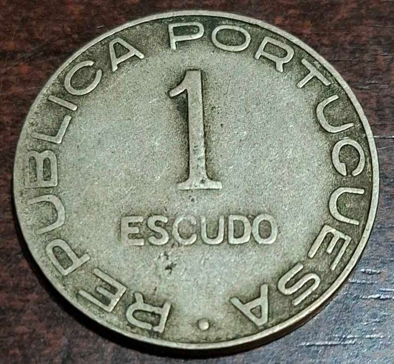 1936 1 Escudo coin from Mozambique