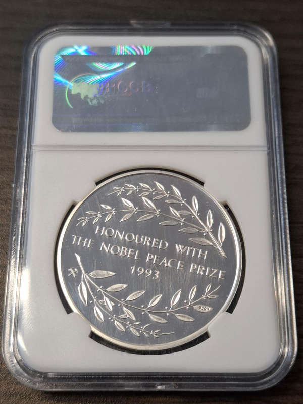 Mandela Nobel Peace Silver 1oz Medallion