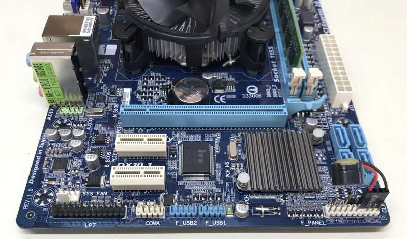 Gigabyte GA-H61M-DS2 Motherboard, CPU And Memory Combo