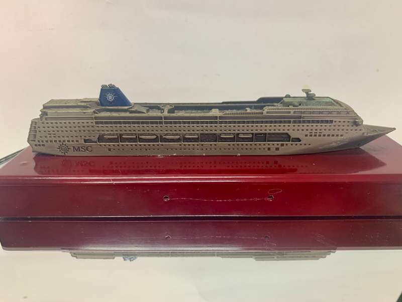 MSC CRUISE SHIP DIE CAST MODEL