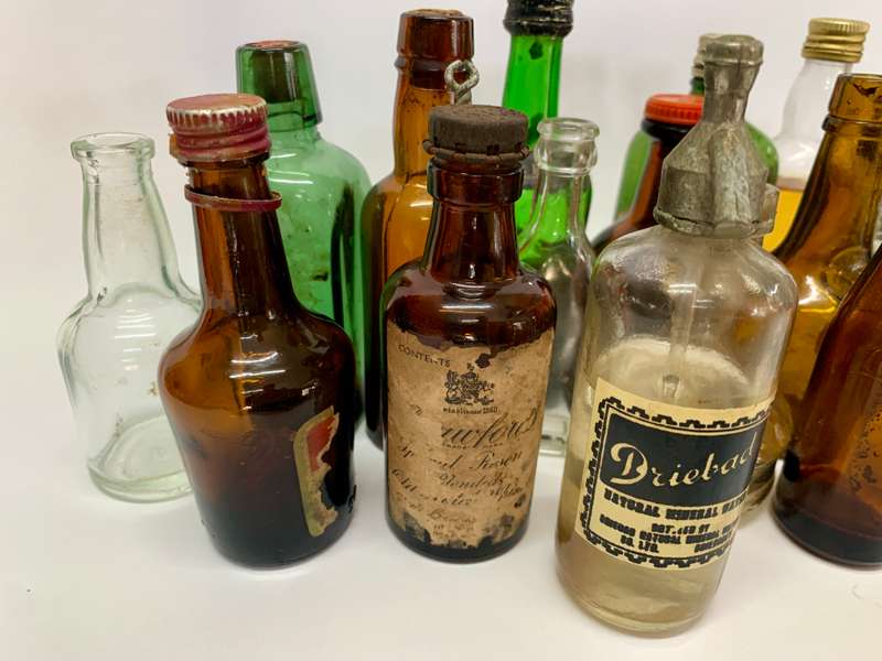 Lot Miniature Bottles