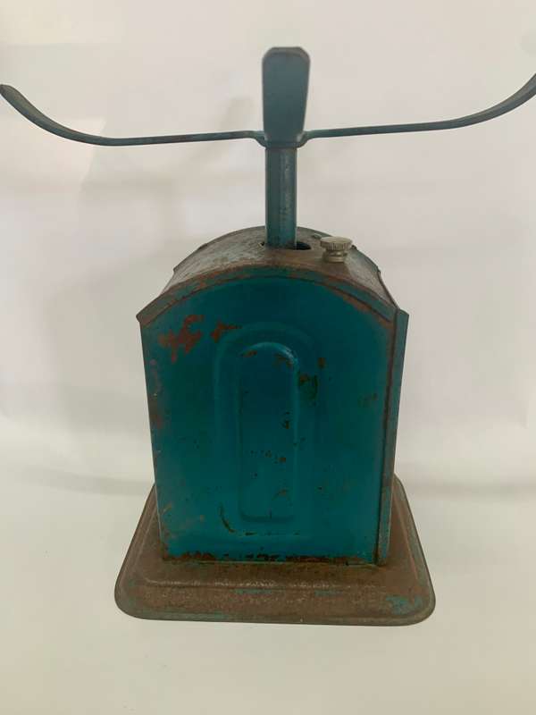 Vintage Hughes Family Scale