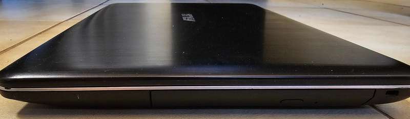 ASUS F541U Core i7 Laptop - Please read