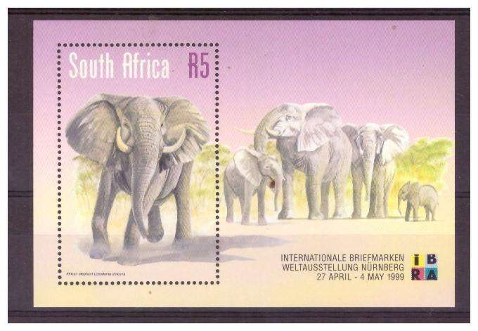 RSA no 697 April 1999 African Elephants minature sheet