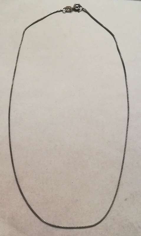 STERLING SILVER FINE CHAIN 400MM 1.5 GRAMS