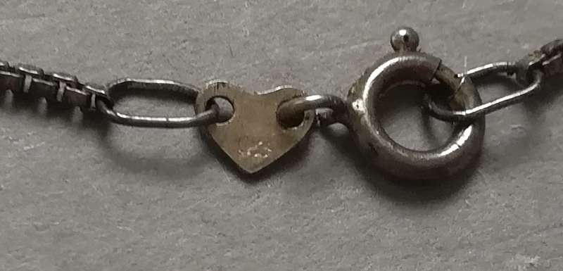 STERLING SILVER FINE CHAIN 450MM 2.6 GRAMS
